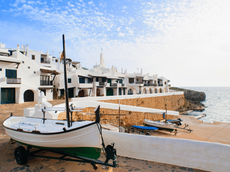 Binibeca, destination familiale : d&eacute;couvrez le village voisin de Binibeca Vell
