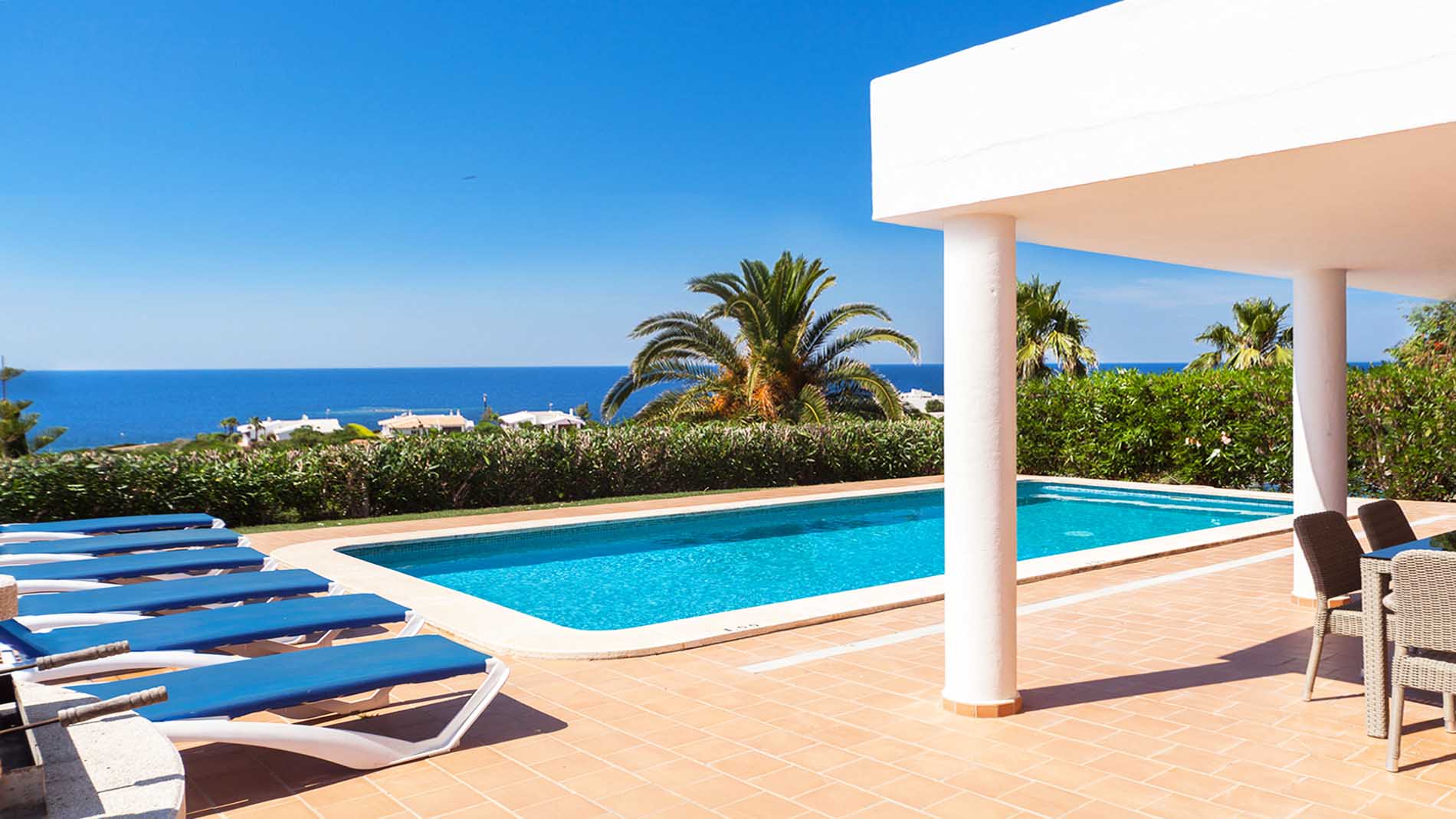 Villas avec piscine près de Binibeca