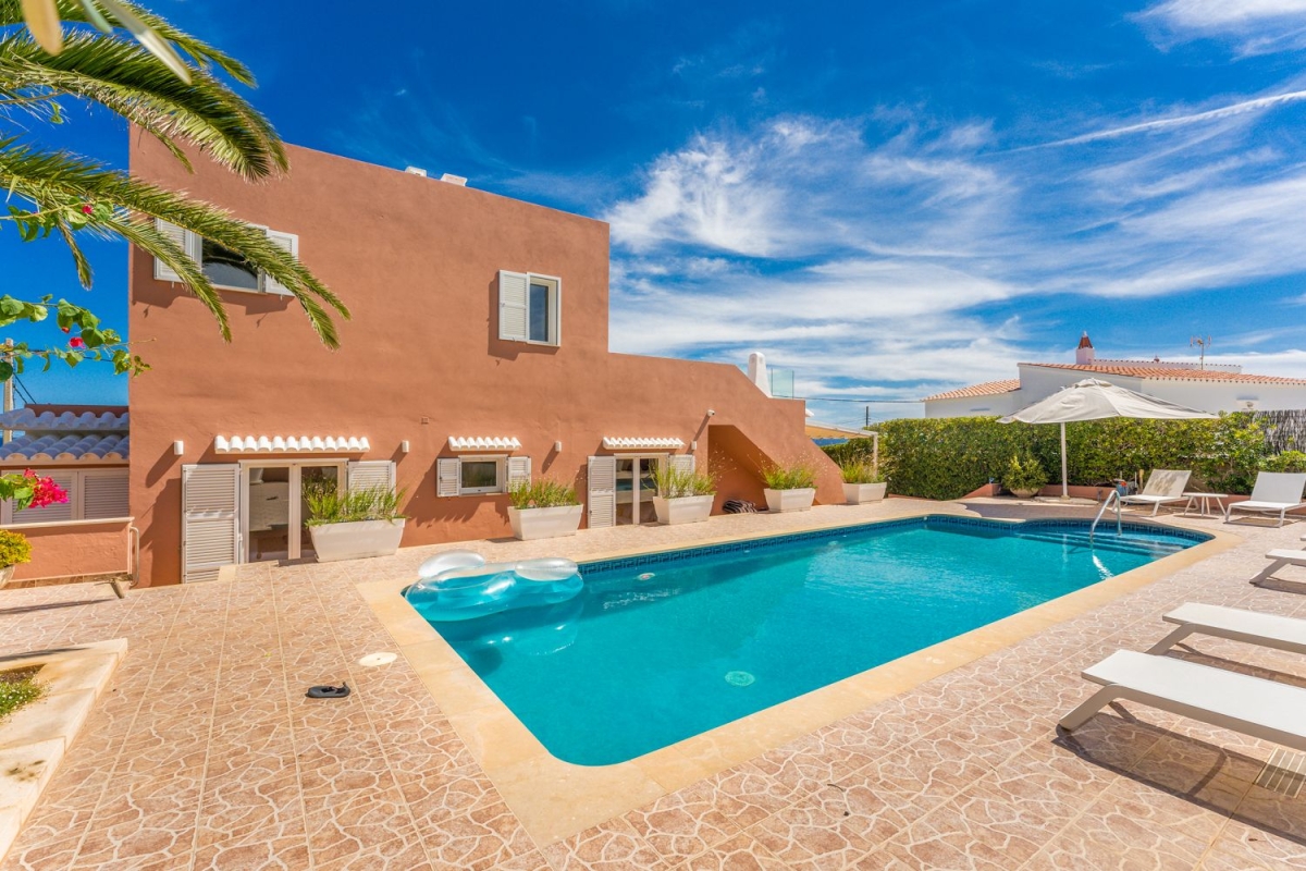 Villa avec piscine à Punta Prima