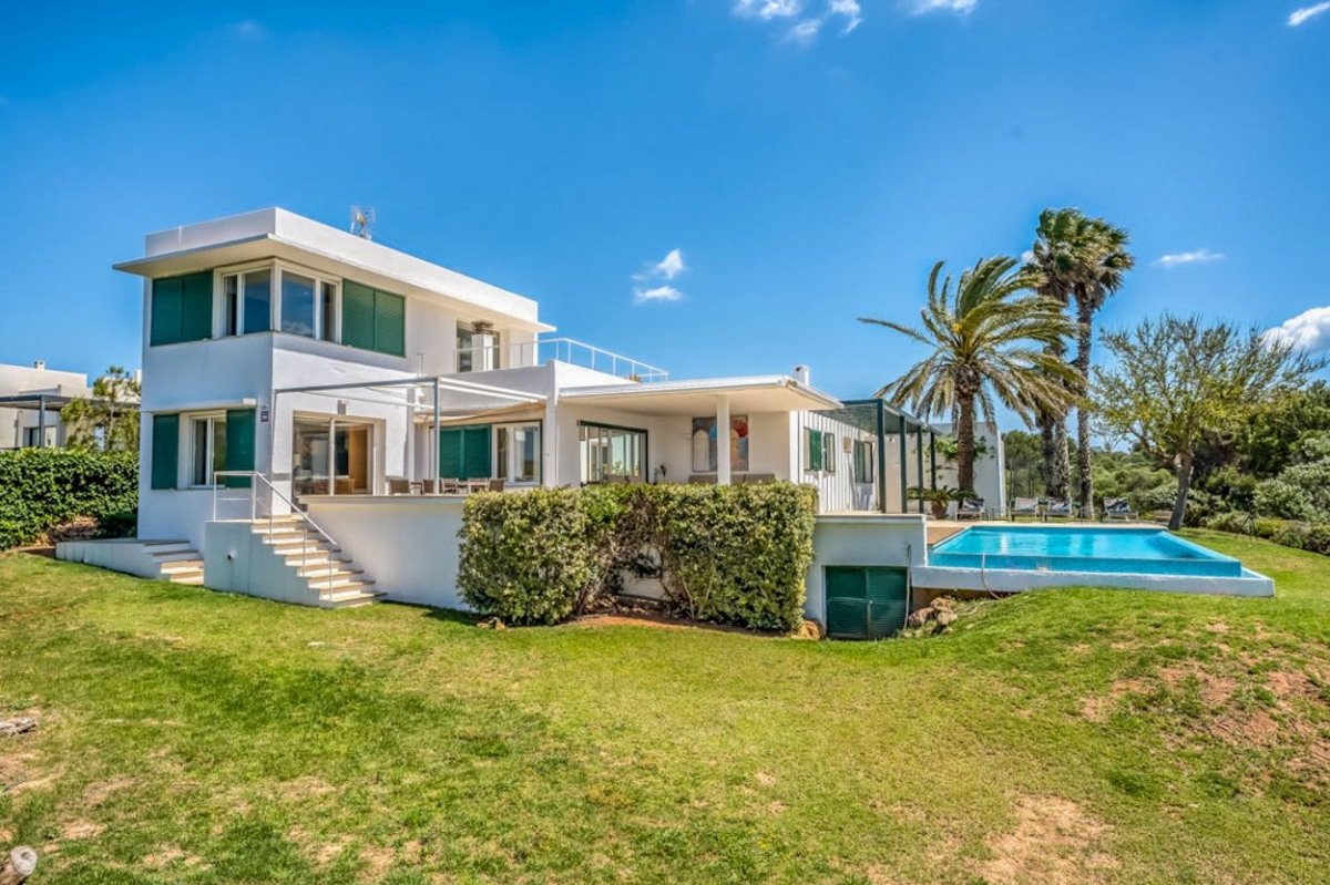 Villa spacieuse avec jardin